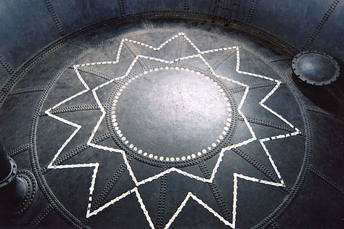 Read more about the article Ornament im Raum 03