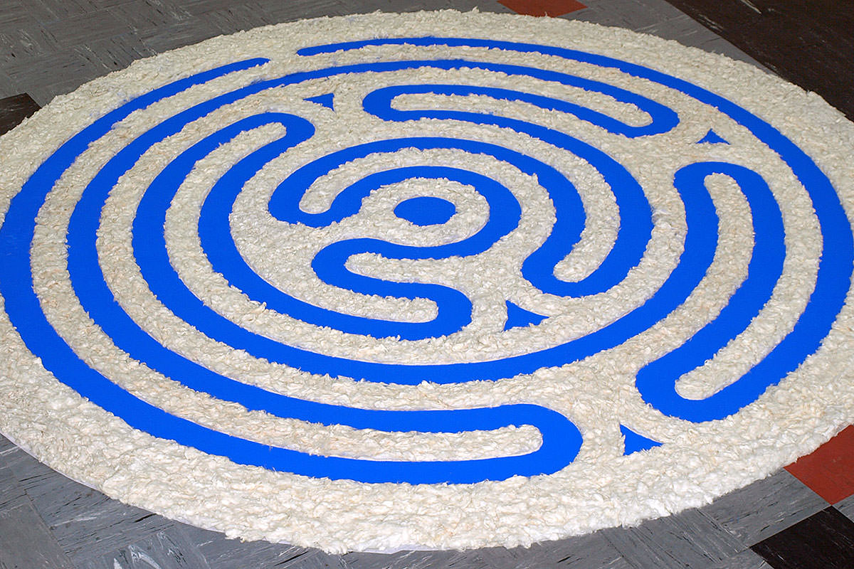 Read more about the article Ornament im Raum 05